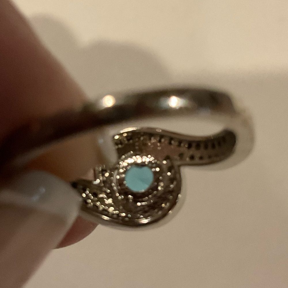 Adorable Blue Stone Ring   - Picture 5 of 6